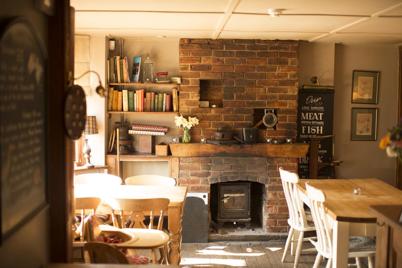 The Red Lion Stodmarsh Hotel แคนเทอร์เบอรี ภายนอก รูปภาพ